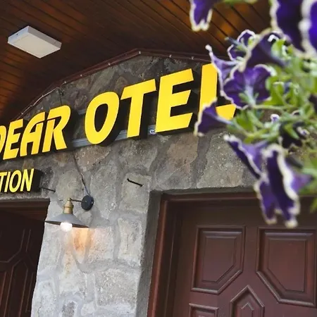 Hotel Dear *